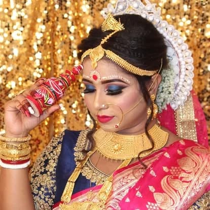Classic Bengali bridal portrait